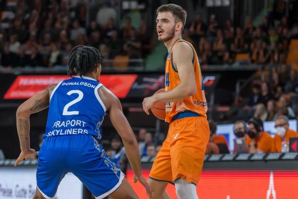 并推出了仅 并推出了仅