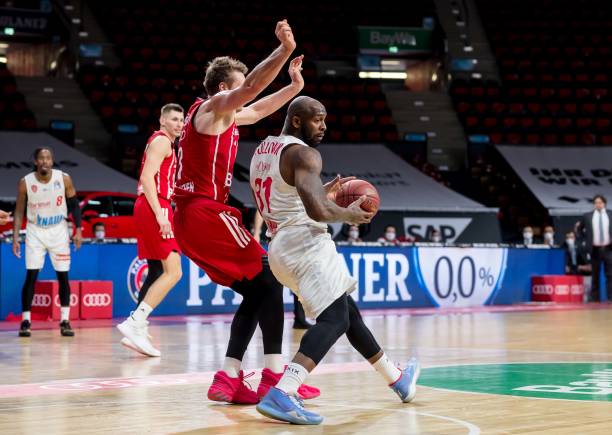 在足球产业 在足球产业